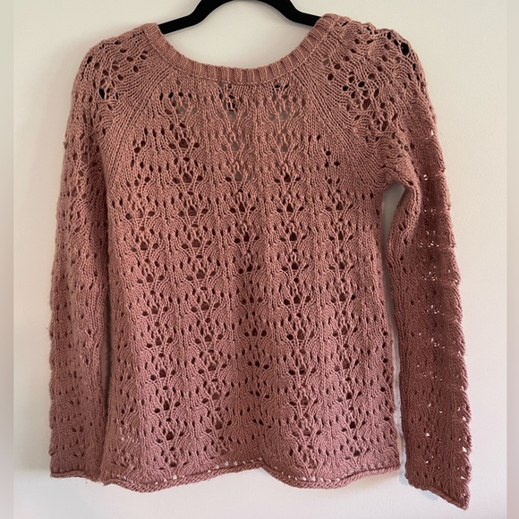 American Eagle Outfitters blush sweater. Size XS. - Picture 2 of 3